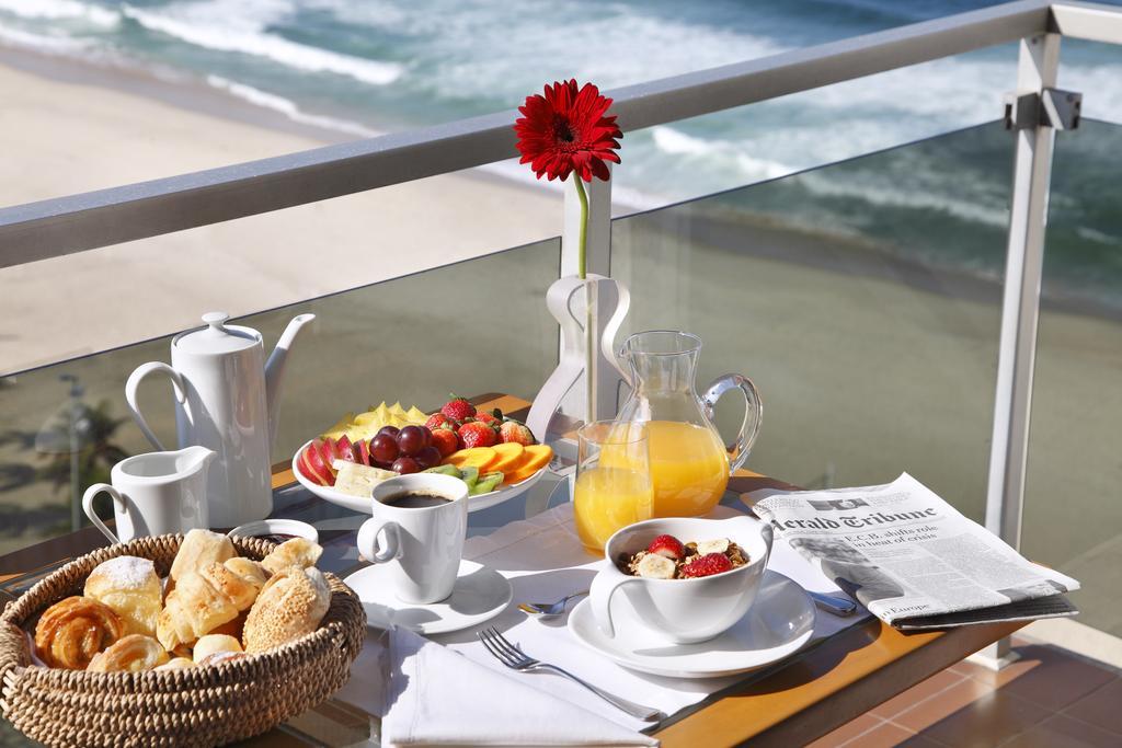 Praia ipanema deals hotel breakfast